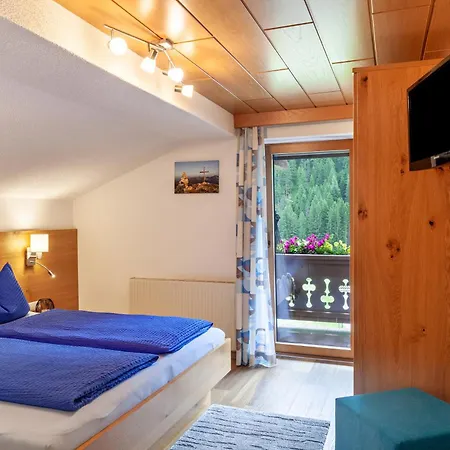 Haus Alpenheim 1 Appartamento Tux
